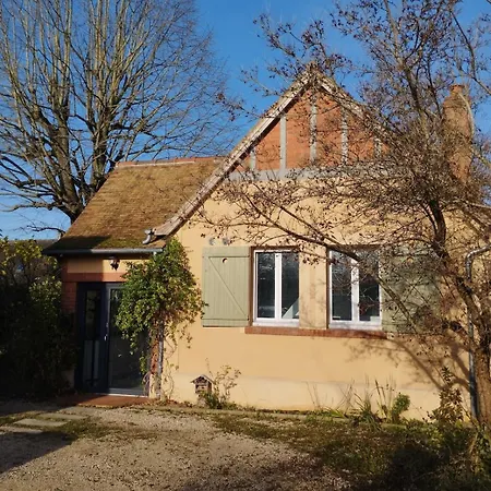 아파트 Maisonette Au Calme